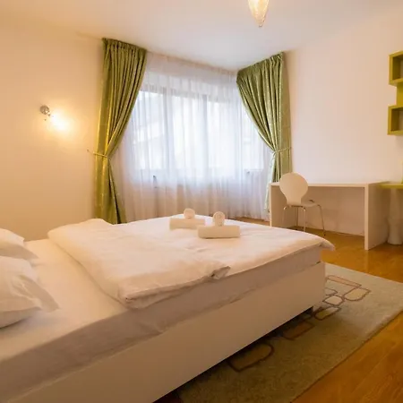 בראשוב Ardor Apt - Bright And Secluded Apartment In The Heart Of Old Town מראה חיצוני תמונה